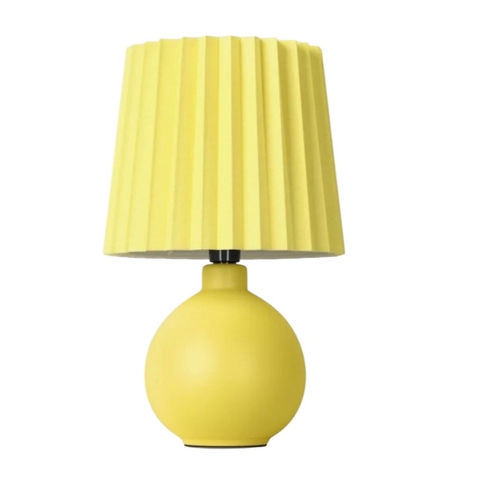 Room Essentials Set of 2 Mini Ceramic Table Lamps Yellow Pleated Shade‎